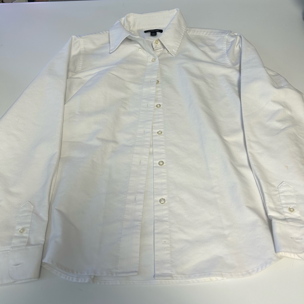 White Lands’ end white button down